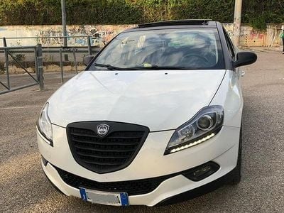 Usata Lancia Delta 120 CV (88 kW) 2011 Bianco Utilitaria