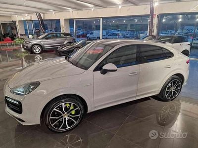 Usata Porsche Cayenne 340 CV (250 kW) 2021 Grigio SUV