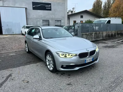 Usata BMW 320 Luxury Line 190 CV (139 kW) 2019 Argento Station wagon
