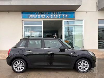 Usata Mini One D Hype 95 CV (69 kW) 2016 Nero Utilitaria