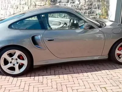 Usata Porsche 996 Turbo 420 CV (308 kW) 2001 Grigio Monovolume
