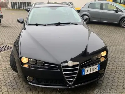 Usata Alfa Romeo 159 Progression 150 CV (110 kW) 2006 Nero Station wagon