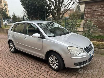 Usata VW Polo Comfortline 69 CV (50 kW) 2008 Grigio Berlina