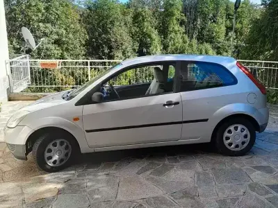 Usata Ford Fiesta 53 CV (38 kW) 2003 Utilitaria