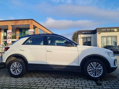 Usata VW T-Roc Life 110 CV (80 kW) 2022 Bianco SUV