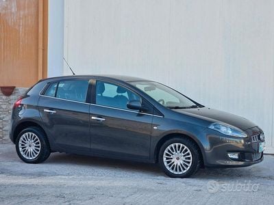Usata Fiat Bravo 105 CV (77 kW) 2014 Grigio Utilitaria