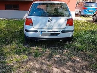 Begagnad VW Golf IV 101 HK (74 kW) 2000 Vit
