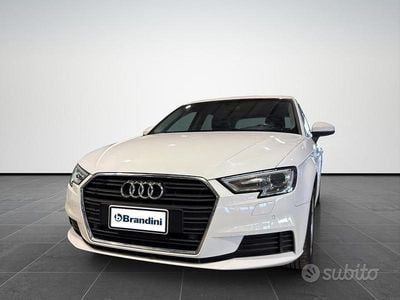 Usata Audi A3 Business 116 CV (85 kW) 2018 Grigio Berlina