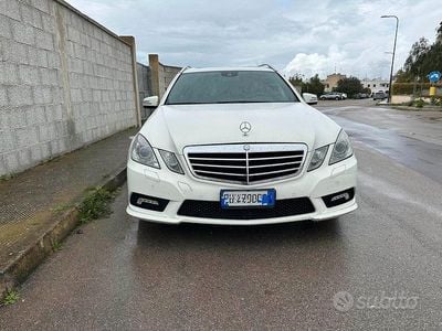 Gebraucht Mercedes E250 AMG 207 PS (152 kW) 2011 Weiß Kombi