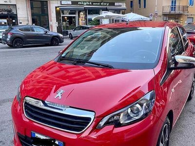 Begagnad Peugeot 108 Allure 72 HK (52 kW) 2019 Röd Halvkombi