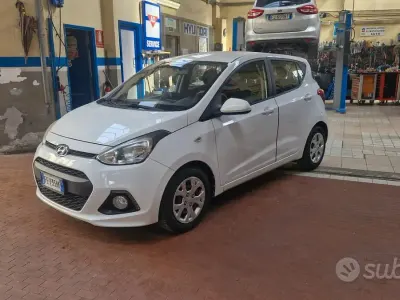 Usata Hyundai i10 Comfort 66 CV (48 kW) 2016 Bianco Utilitaria