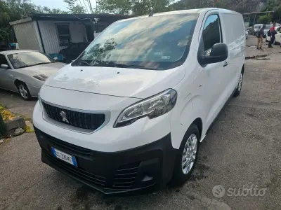 Usata Peugeot e-Expert Premium 56 kW (77 CV) 2022 Bianco Furgone