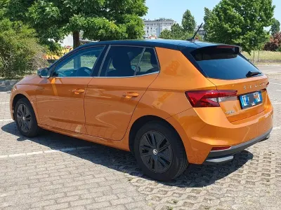 Usata Skoda 110 R Style 110 CV (80 kW) 2023 Arancione Berlina