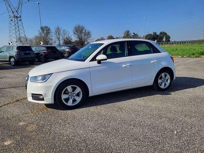 Usata Audi A1 Sportback 90 CV (66 kW) 2015 Bianco Utilitaria