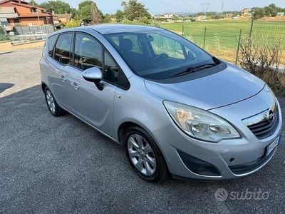 Usata Opel Meriva 120 CV (88 kW) 2012 Grigio Monovolume