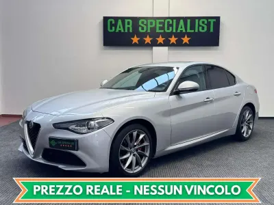 Usata Alfa Romeo Giulia 160 CV (117 kW) 2021 Argento Berlina