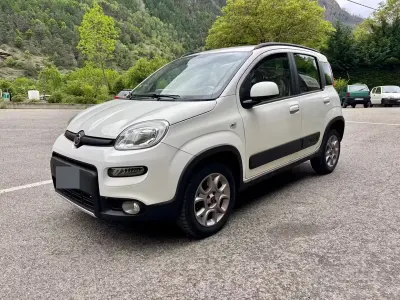 Usata Fiat Panda 4x4 75 CV (55 kW) 2014 Bianco Utilitaria