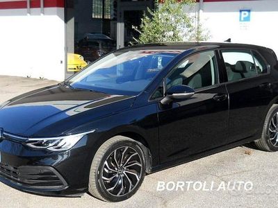 Usata VW Golf VIII Life 110 CV (80 kW) 2024 Nero Berlina