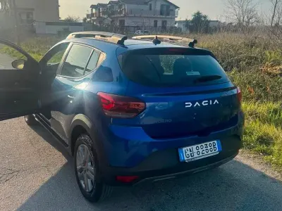 Usata Dacia Sandero Stepway 101 CV (74 kW) 2023 Bluazzurro Berlina