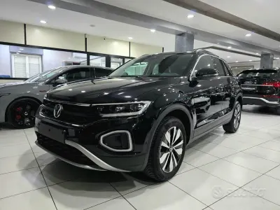 Usata VW T-Roc Life 150 CV (110 kW) 2025 Nero SUV