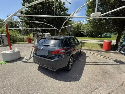 Usata Peugeot 308 GT-line 131 CV (96 kW) 2018 Grigio Berlina
