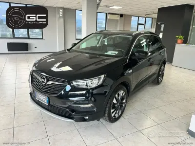 Usata Opel Grandland X Innovation 131 CV (96 kW) 2019 Nero SUV