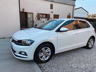 Usata VW Polo Comfortline 90 CV (66 kW) 2019 Bianco Utilitaria