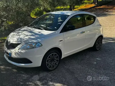 Usata Lancia Ypsilon