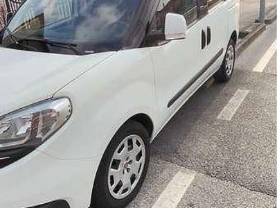 Usata Fiat Doblò Lounge 120 CV (88 kW) 2015 Monovolume