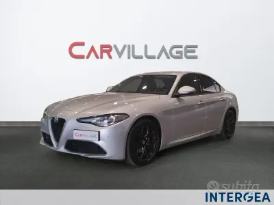 Usata Alfa Romeo Giulia Executive 190 CV (139 kW) 2021 Grigio Berlina