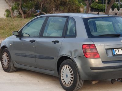 usata Fiat Stilo 1.9 jtd con gancio traino uni propr