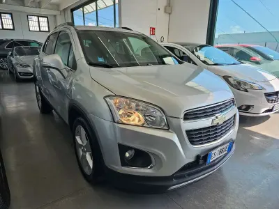 Usata Chevrolet Trax LTZ 131 CV (96 kW) 2013 Argento SUV