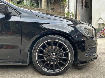 Usata Mercedes A180 AMG line 122 CV (89 kW) 2015 Nero Berlina