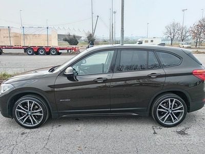 Usata BMW X1 190 CV (139 kW) 2015 Marrone SUV