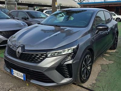 Usata Renault Clio V Esprit Alpine 91 CV (66 kW) 2025 Grigio Berlina