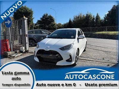 Nuova Toyota Yaris Hybrid Trend 116 CV (85 kW) 2025 Bianco Berlina