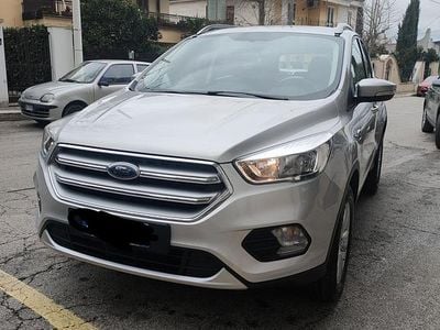 Usata Ford Kuga Titanium 120 CV (88 kW) 2018 Argento SUV