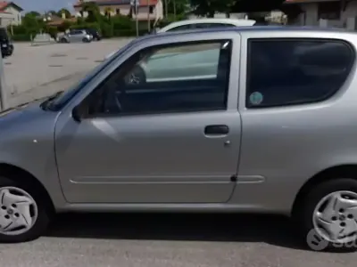 Usata Fiat 600 54 CV (39 kW) 2003 Grigio Berlina