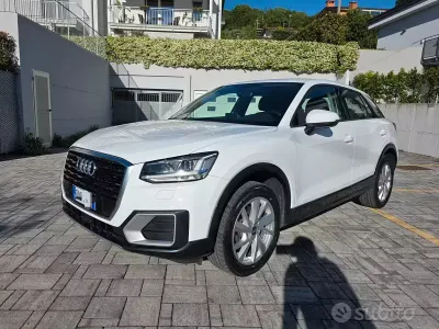 Usata Audi Q2 Design 116 CV (85 kW) 2017 Bianco SUV