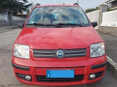 Usata Fiat Panda Emotion 69 CV (50 kW) 2006 Rosso Utilitaria