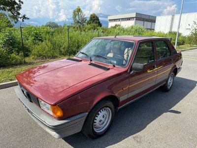 Usata Alfa Romeo Giulietta 109 CV (80 kW) 1985 Marrone Utilitaria