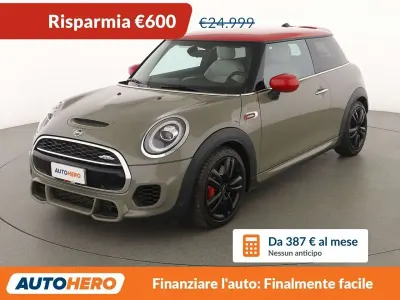 Begagnad Mini John Cooper Works 231 HK (169 kW) 2020 Grön Halvkombi