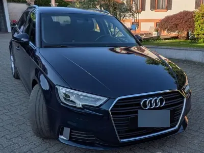 Usata Audi A3 Comfort 150 CV (110 kW) 2018 Blu Berlina