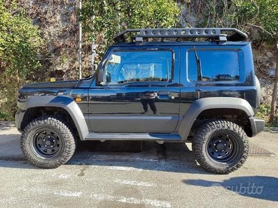 Second-hand Suzuki Jimny 102 CP (75 kW) 2023 Negru SUV