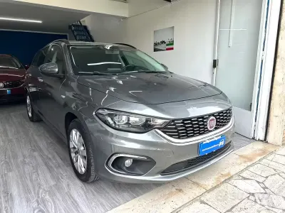 Occasion Fiat Tipo Business 120 ch (88 kW) 2017 Gris Break