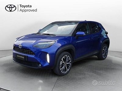 Usata Toyota Yaris Cross Lounge 116 CV (85 kW) 2022 Blu/azzurro SUV