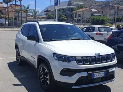 Usata Jeep Compass Limited 131 CV (96 kW) 2024 SUV