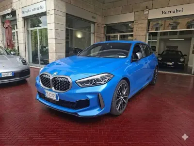 Usata BMW M135 306 CV (225 kW) 2020 Blu/azzurro Utilitaria
