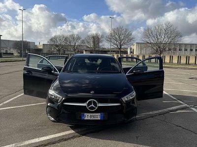 Usata Mercedes A180 109 CV (80 kW) 2019 Berlina