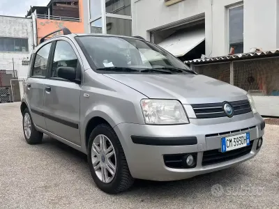 Usata Fiat Panda 60 CV (44 kW) 2004 Utilitaria